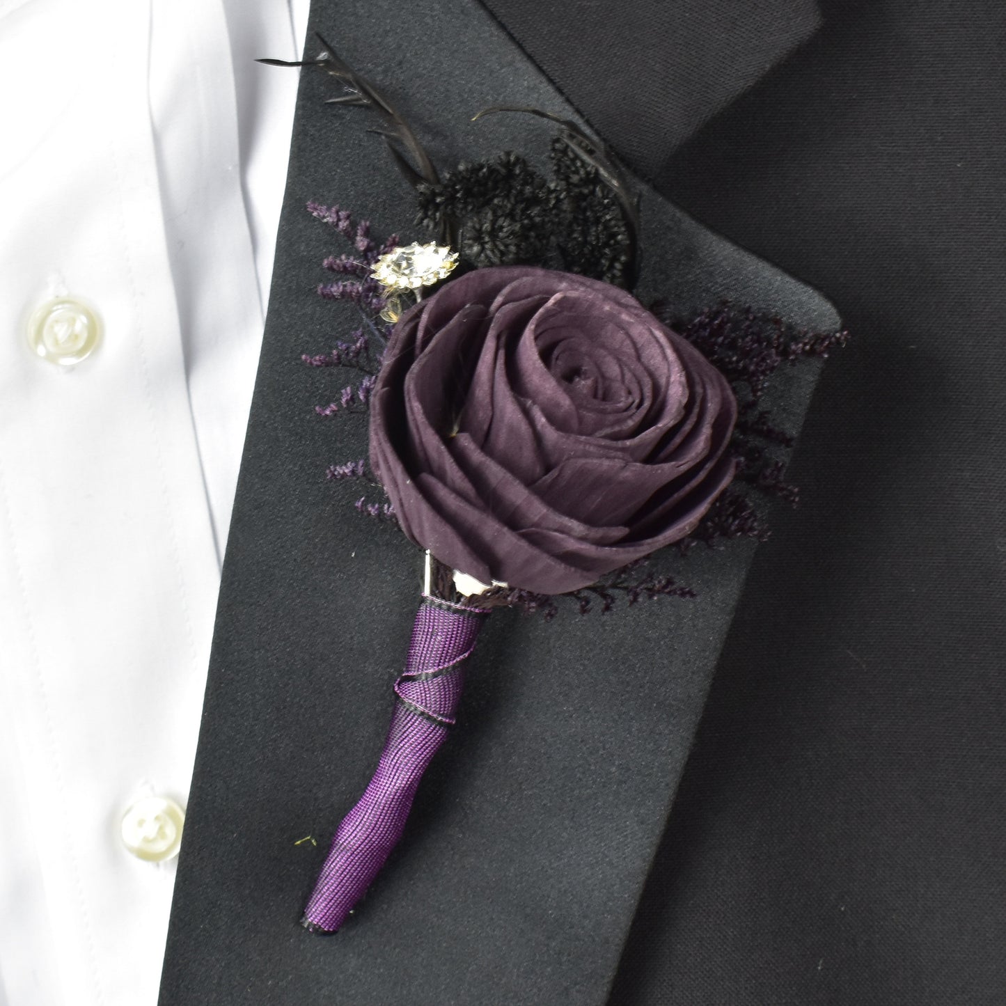 Spellbound Sola Flower Boutonniere