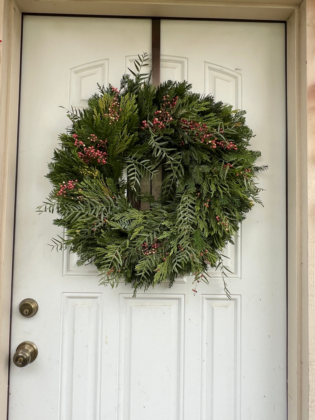 Fresh Redwood, Cedar and Pepperberry Wreath