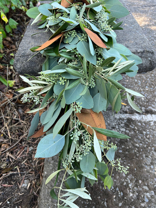 Fresh Magnolia, Olive, and Seeded Eucalyptus Garland
