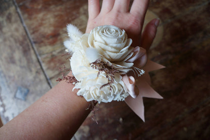 Peaches N Creme Wood Flower Corsage