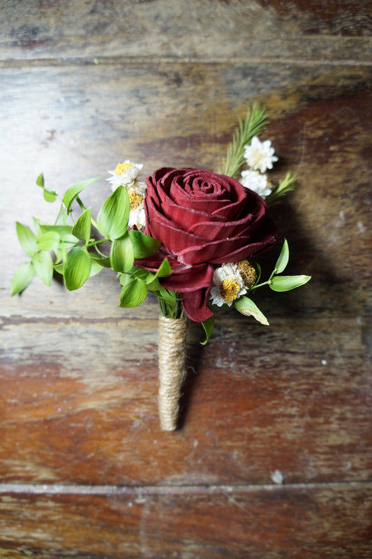 Rustic Rose Sola Flower Boutonniere