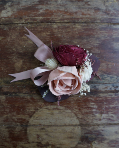 Victorian Sola Flower Corsage