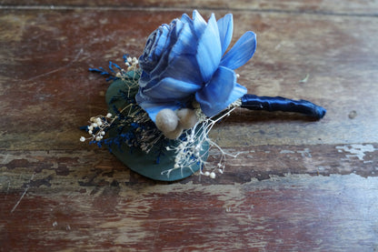 Starry Night Sola Flower Boutonniere