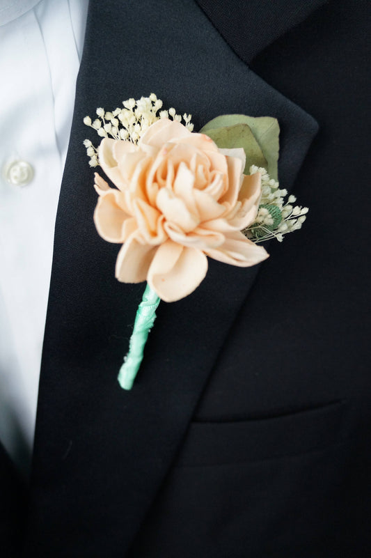 Mint Sorbet Sola Flower Boutonniere