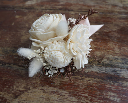 Peaches N Creme Wood Flower Corsage