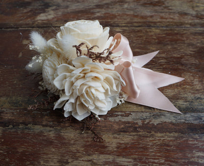 Peaches N Creme Wood Flower Corsage