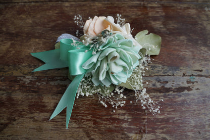 Mint Sorbet Sola Flower Corsage