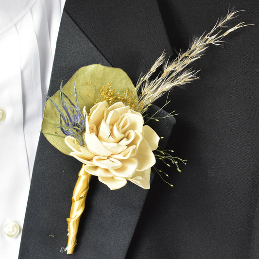 Desert Oasis Sola Flower Boutonniere