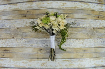 Key Lime Wood Flower Bouquet